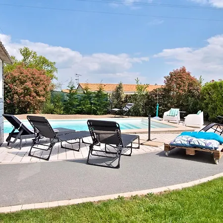 Aux 3 Cepages By Interhome *